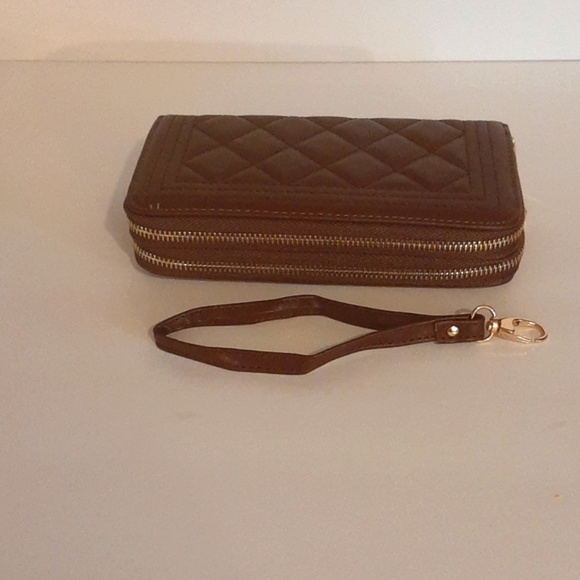 Large quilted Wallet. Smoke free home - Picture 1 of 3